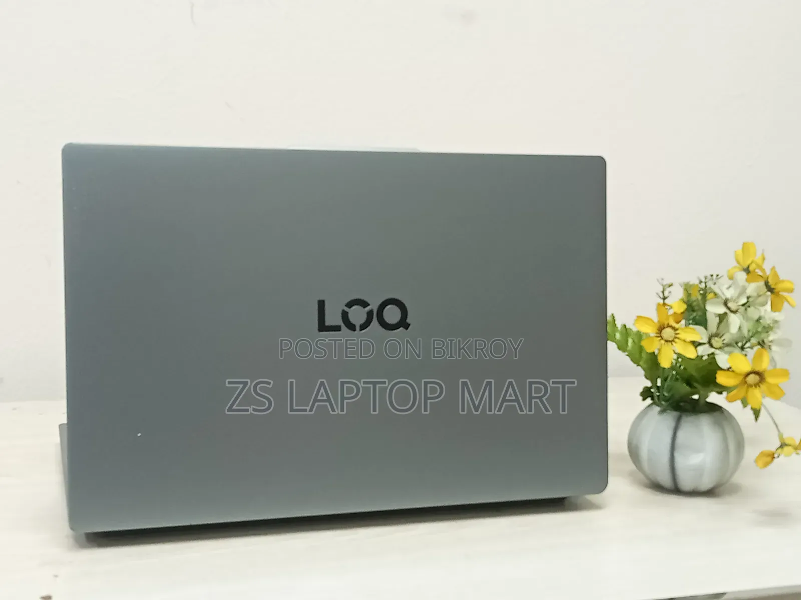 Laptop Lenovo LOQ 15IRH8 16GB Intel Core I5 SSD 512GB