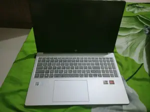 ল্যাপটপ HP 8GB AMD Ryzen 5 SSD 512GB
