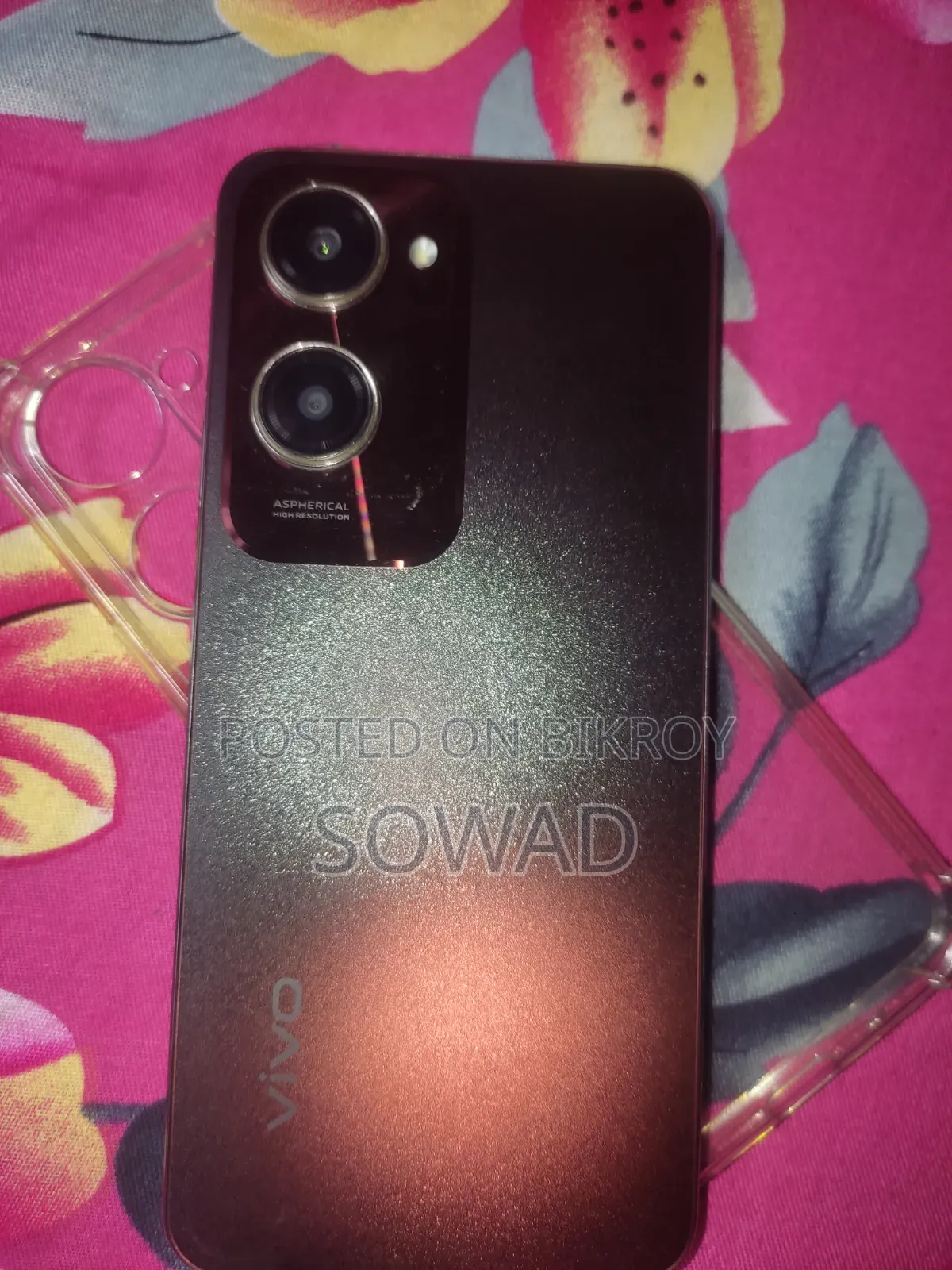 Vivo Y28 8 GB Red