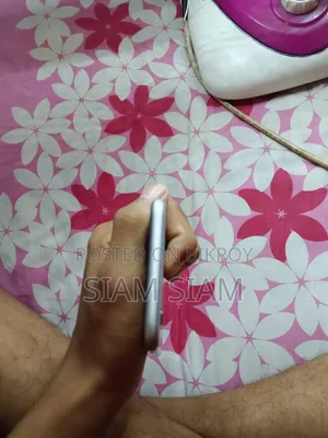 অ্যাপল আইফোন ৬ ৬৪ জিবি সাদা