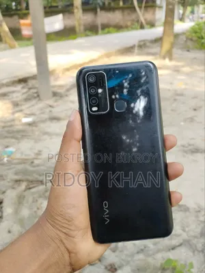 Vivo Y30 128 GB Black