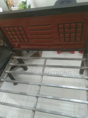 একটি মজবুত স্টিলের খাট বিক্রি হবে