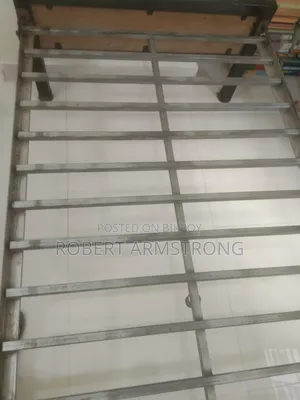 একটি মজবুত স্টিলের খাট বিক্রি হবে