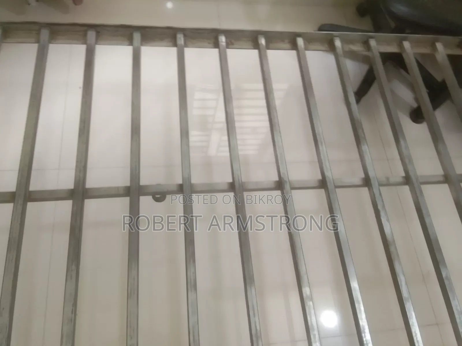 একটি মজবুত স্টিলের খাট বিক্রি হবে