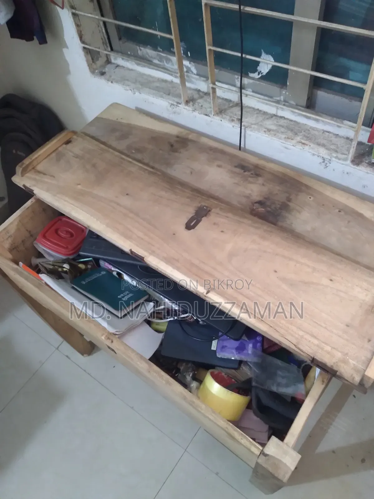 Table for sale.