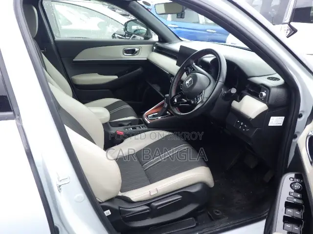 Honda Vezel 2024 Pearl
