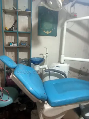 ব্যবহৃত সম্পূর্ণ ডেন্টাল চেয়ার ইউনিট এবং অয়েললেস এয়ার কম্প্রেসার সেটআপ বিক্রি হবে