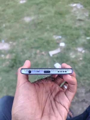 Realme 64 GB Silver