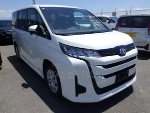 Toyota Noah 2022 Pearl