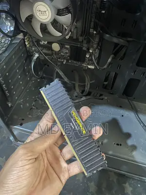 Gigabyte GA-H110MSTX-HD3-ZK 8GB Intel Core I3 SSD 250GB