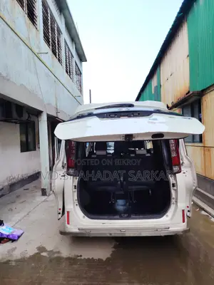 Toyota Voxy 2015 White