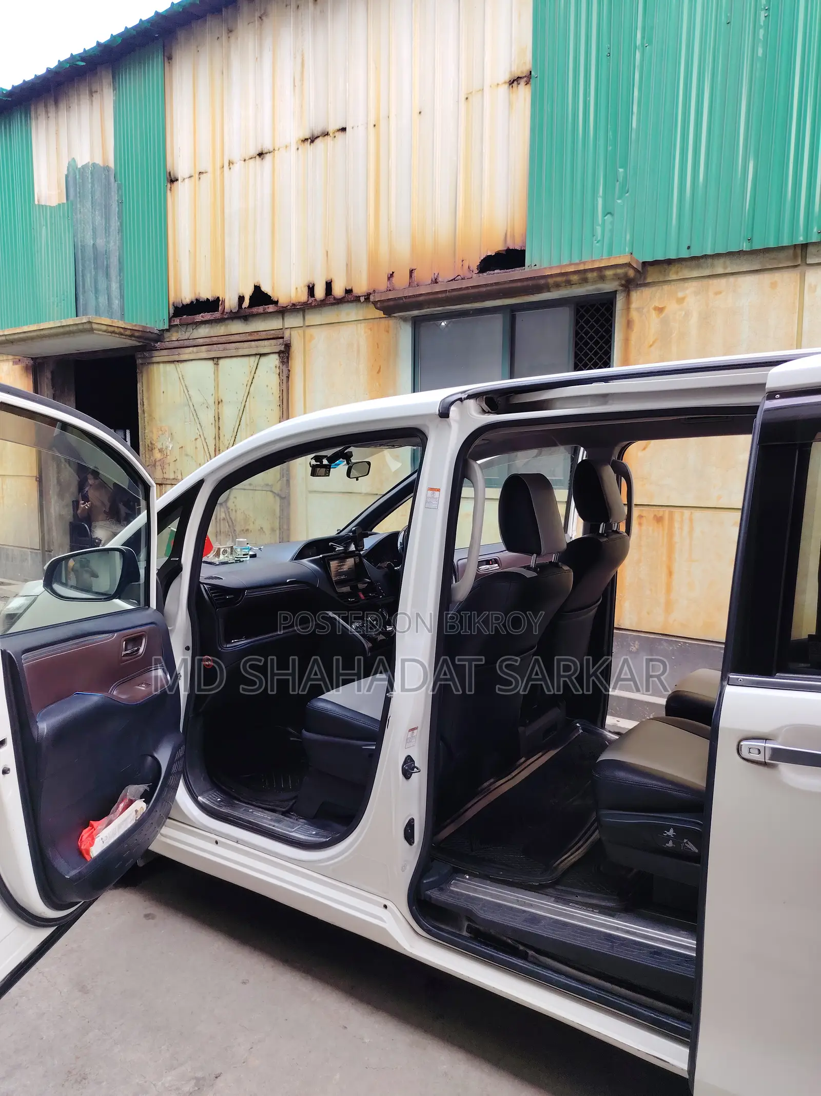 Toyota Voxy 2015 White