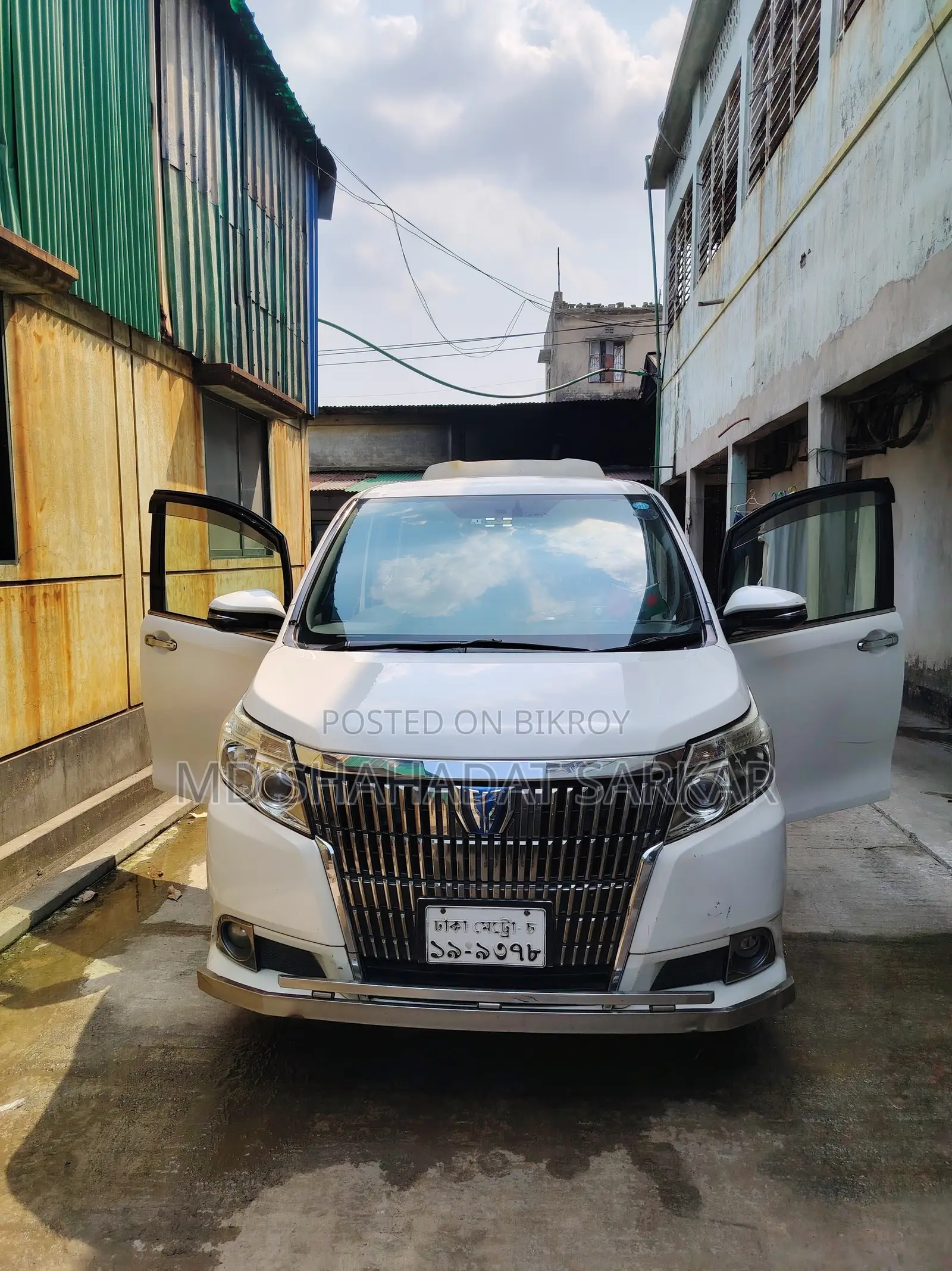 Toyota Voxy 2015 White
