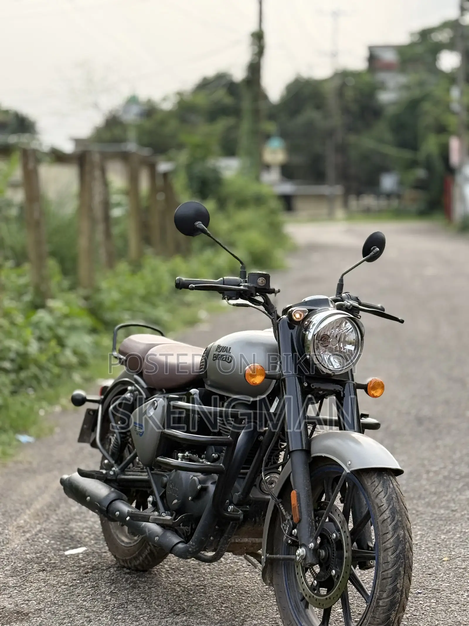 Royal Enfield Classic 350 2025 Gray