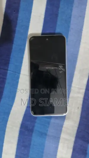Tecno Spark 30C 128 GB White
