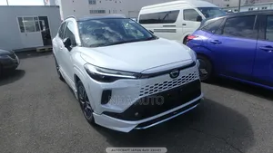 টয়োটা করোলা ক্রস ২০২৬ পার্ল