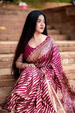 Saree looks beautiful on me