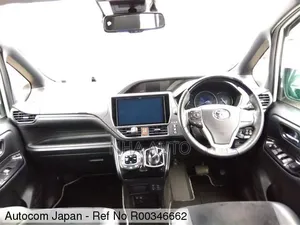 Toyota Esquire 2020 Pearl