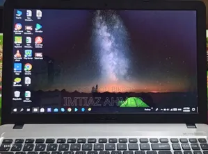 Laptop Asus VivoBook X540SA 2GB Intel Core i5 HDD 500GB