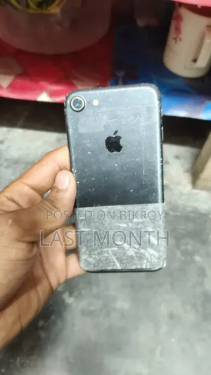 iPhone 7 Sale Post