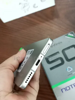 ইনফিনিক্স নোট ৫০ প্রো ২৫৬ জিবি হোয়াইট