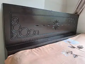 অর্থোপেডিক ম্যাট্রেসসহ বিছানা