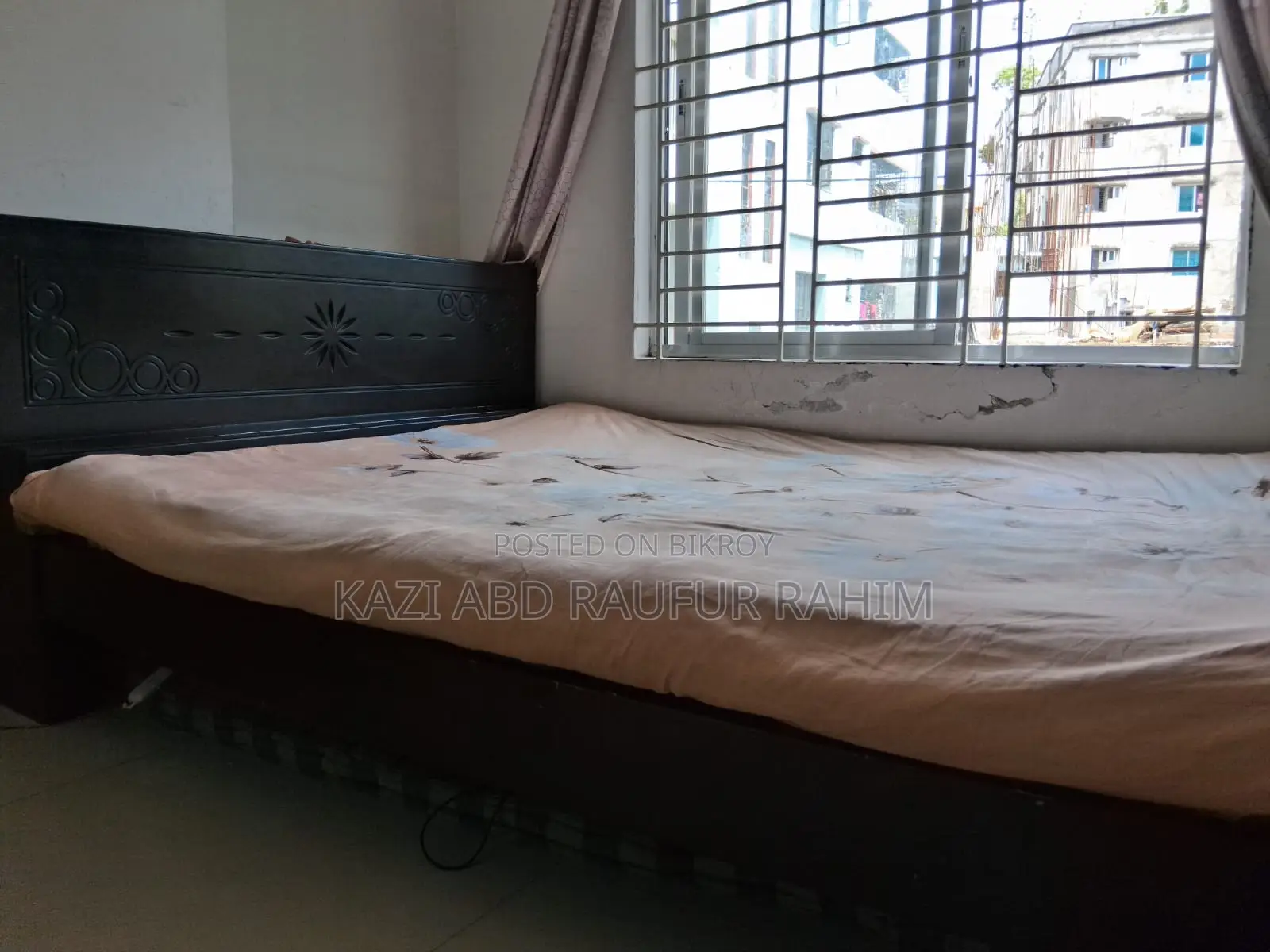 অর্থোপেডিক ম্যাট্রেসসহ বিছানা