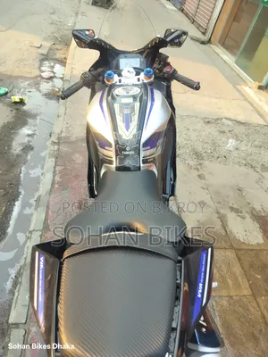 Yamaha R1 2025 Black