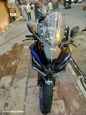 Yamaha R1 2025 Black