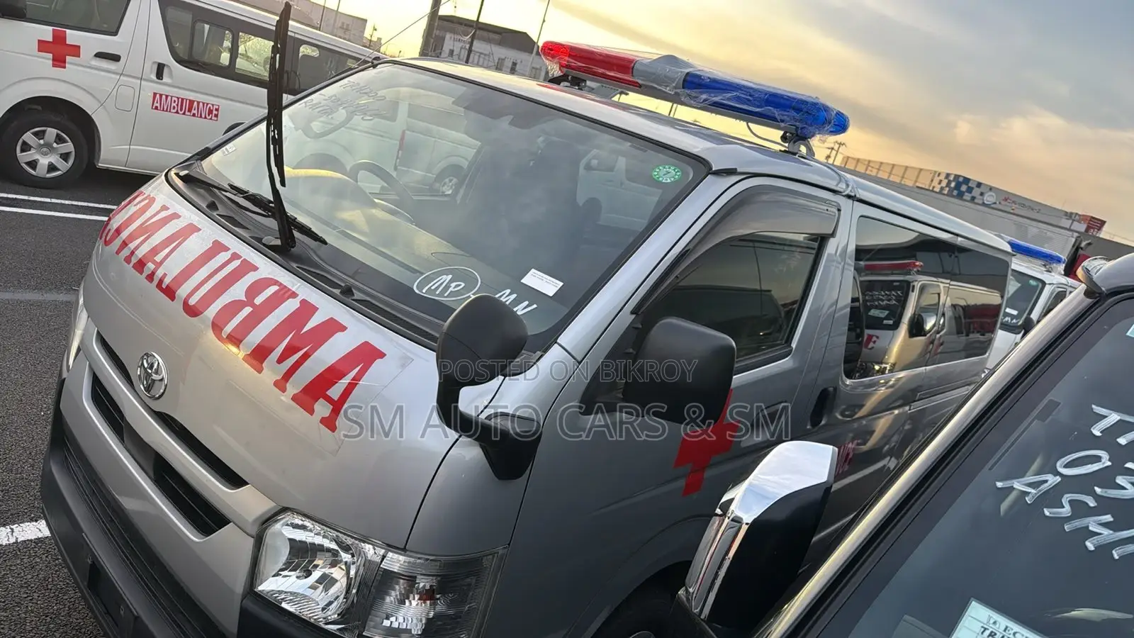 Toyota HiAce 2020 Silver