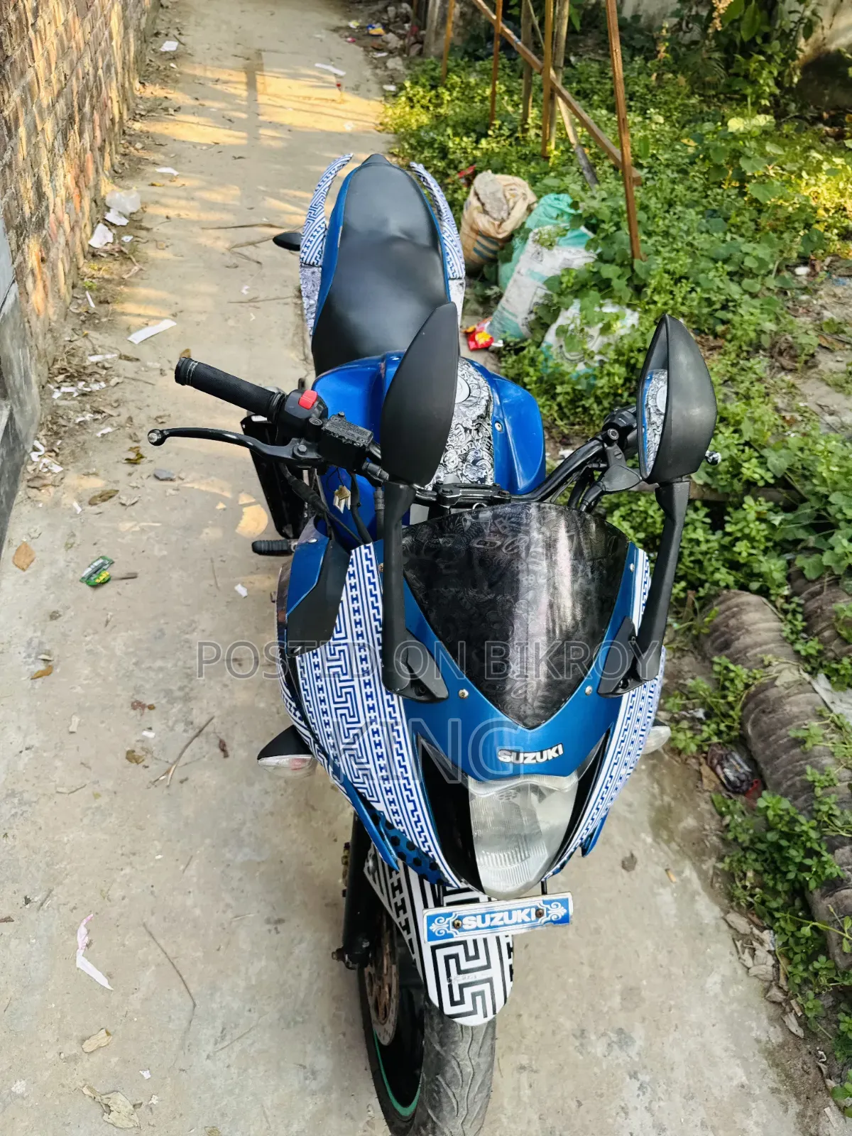 সুজুকি জিক্সার এসএফ ২০১৬ নীল
