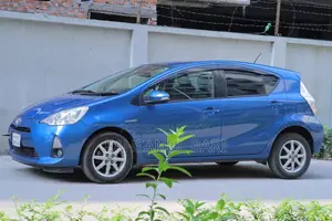 Toyota Aqua 2013 Blue