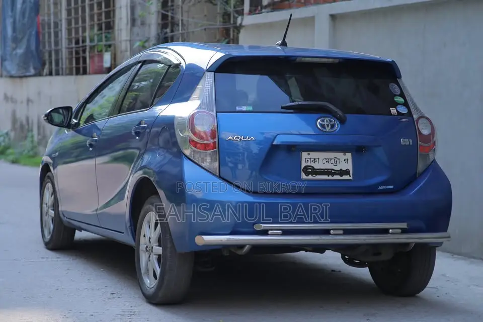 Toyota Aqua 2013 Blue