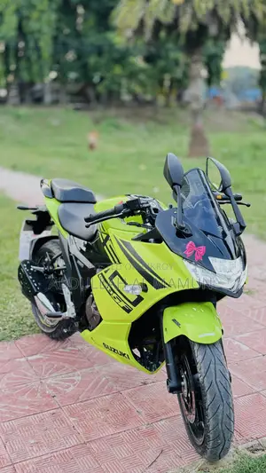সুজুকি জিক্সার এসএফ ২৫০ ২০২৫