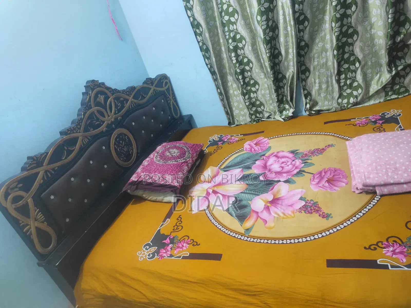 একদম নতুনের মতো সুন্দর সেমি-ডাবল খাট (৫/৭ ফিট), লোকেশন: উত্তর বাড্ডা।