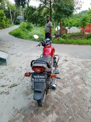 Yamaha 2006 Red
