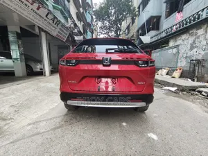 Honda Vezel 1.5 2WD 2021 Red