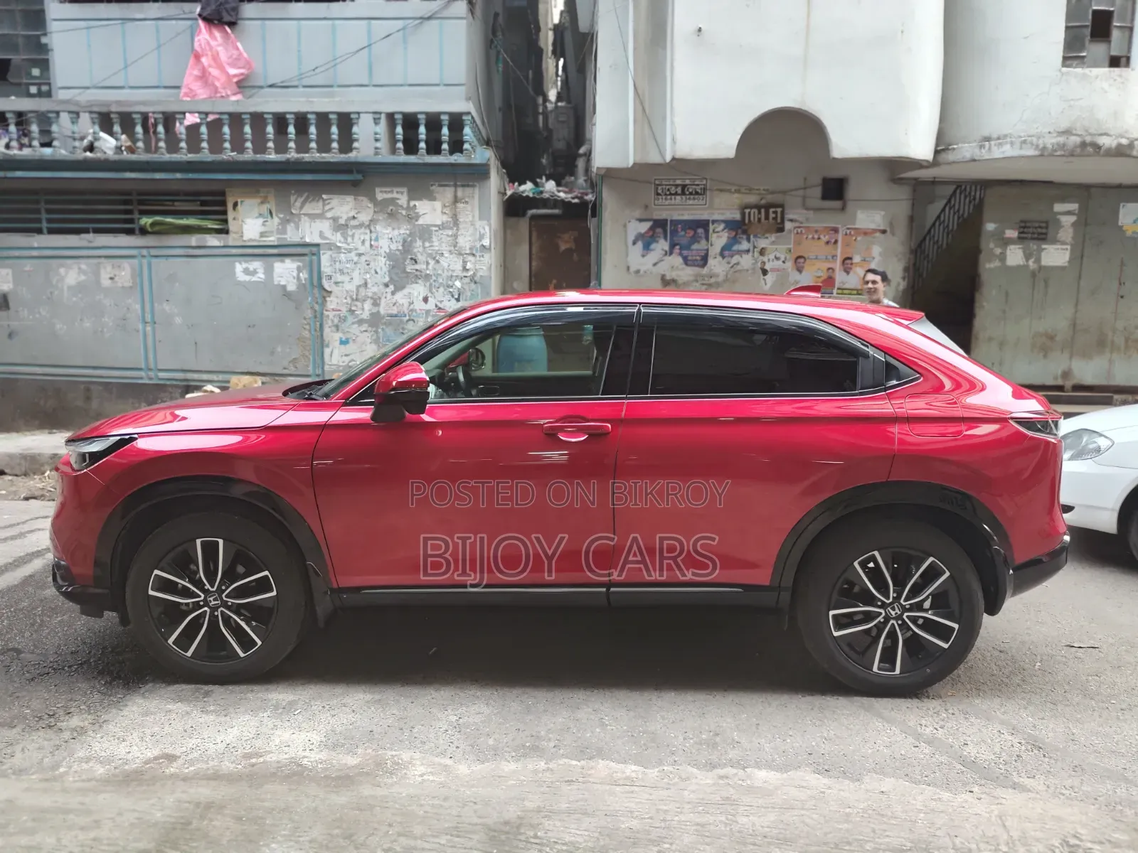 Honda Vezel 1.5 2WD 2021 Red