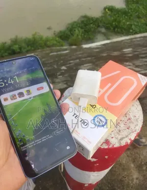 Tecno Spark 40 Pro 128 GB White