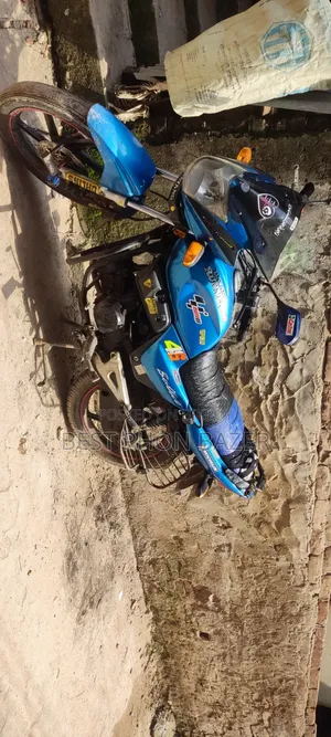 Runner Bullet 100 2015 Blue