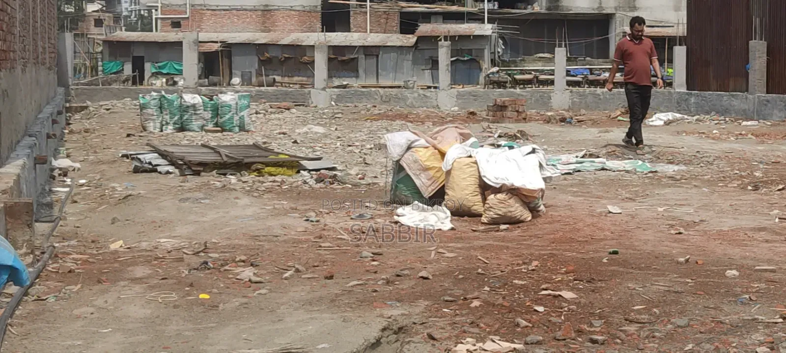 ৫০০০ স্কয়ার ফিটের খালি জায়গা ভাড়া