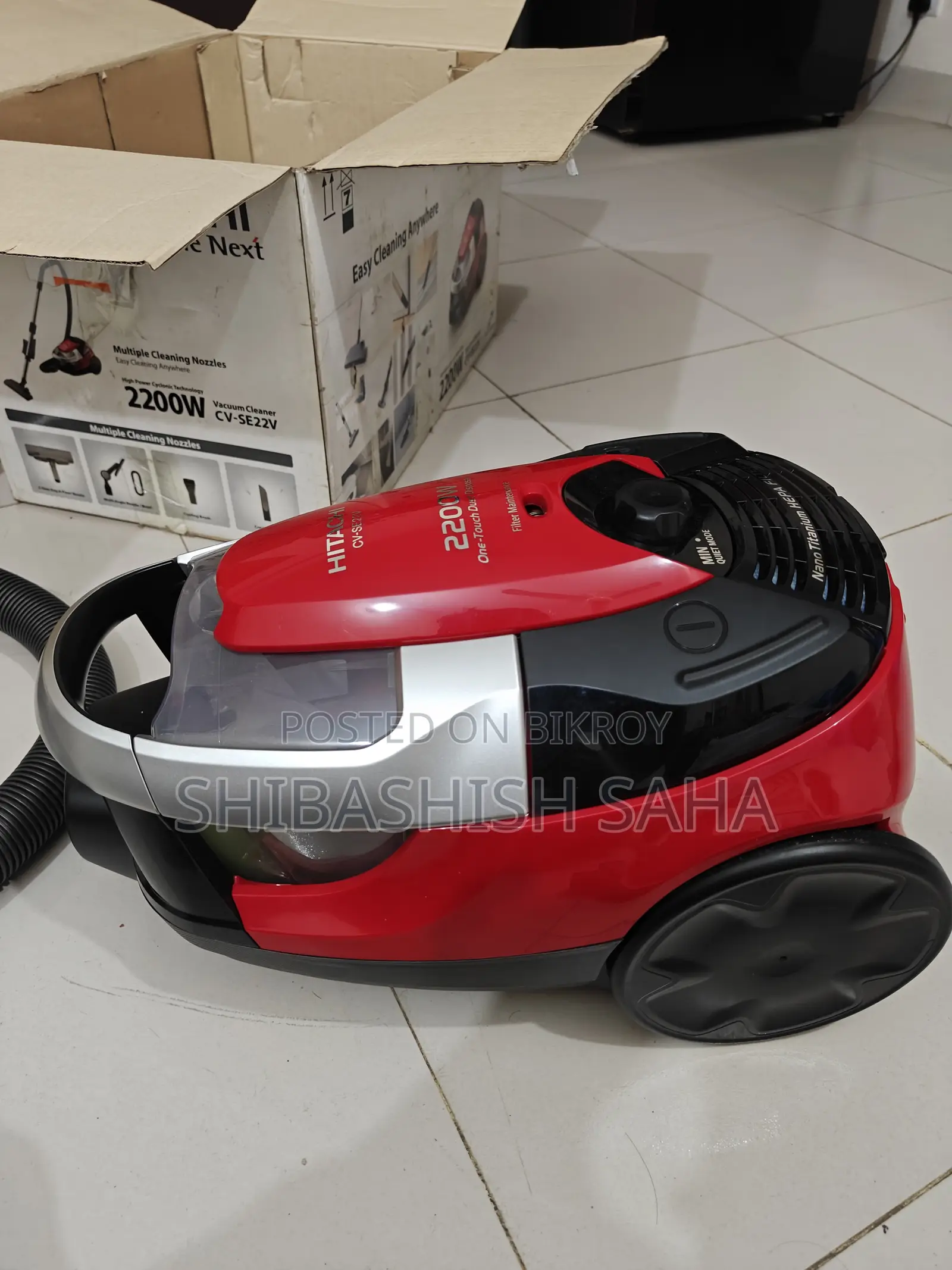 Hitachi 2200w High Power Cyclonic Vacuum Cleaner (Cv-Se22v)