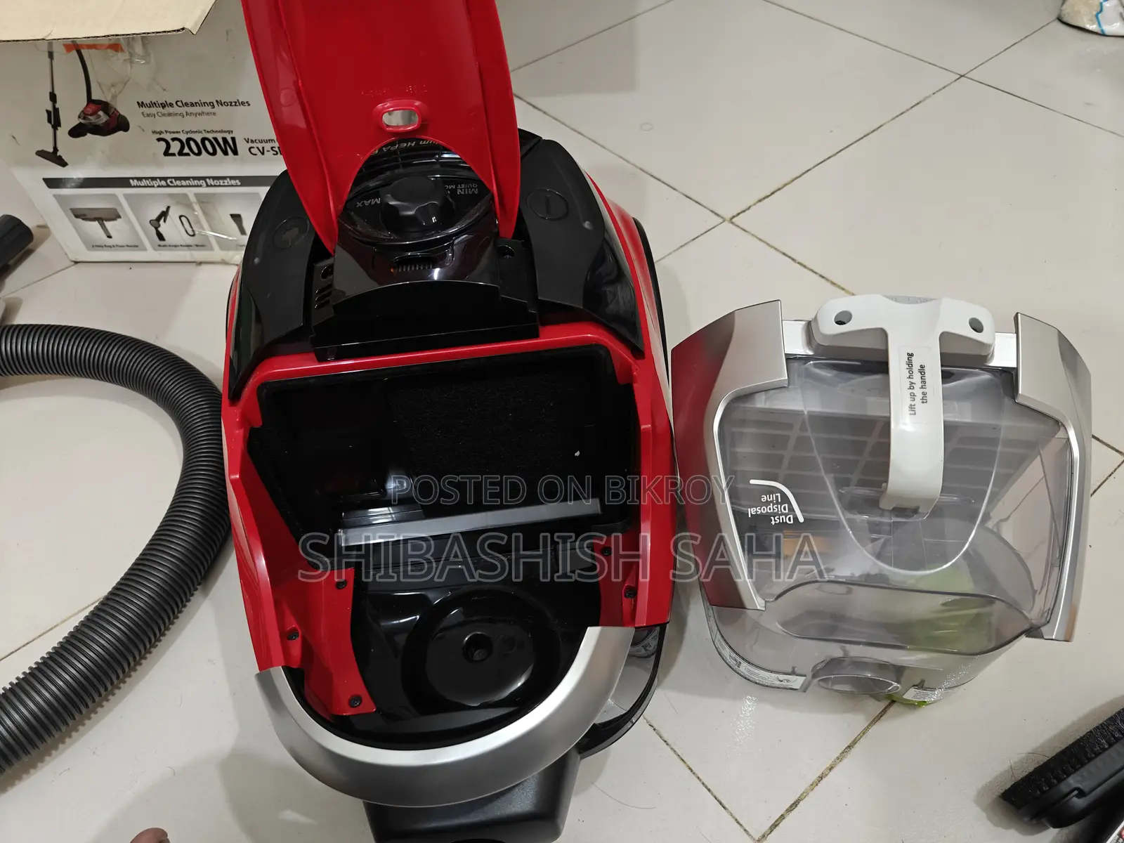 Hitachi 2200w High Power Cyclonic Vacuum Cleaner (Cv-Se22v)