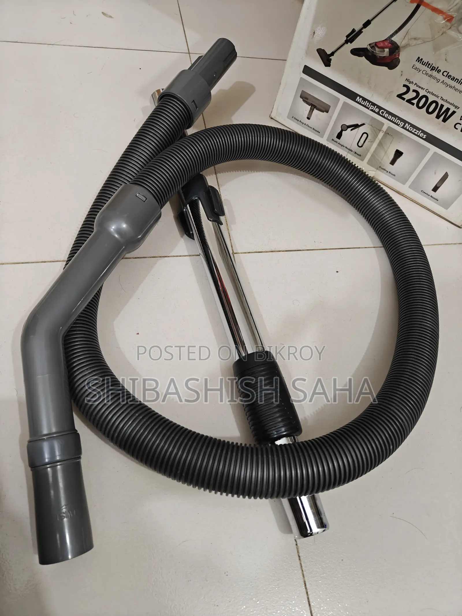 Hitachi 2200w High Power Cyclonic Vacuum Cleaner (Cv-Se22v)