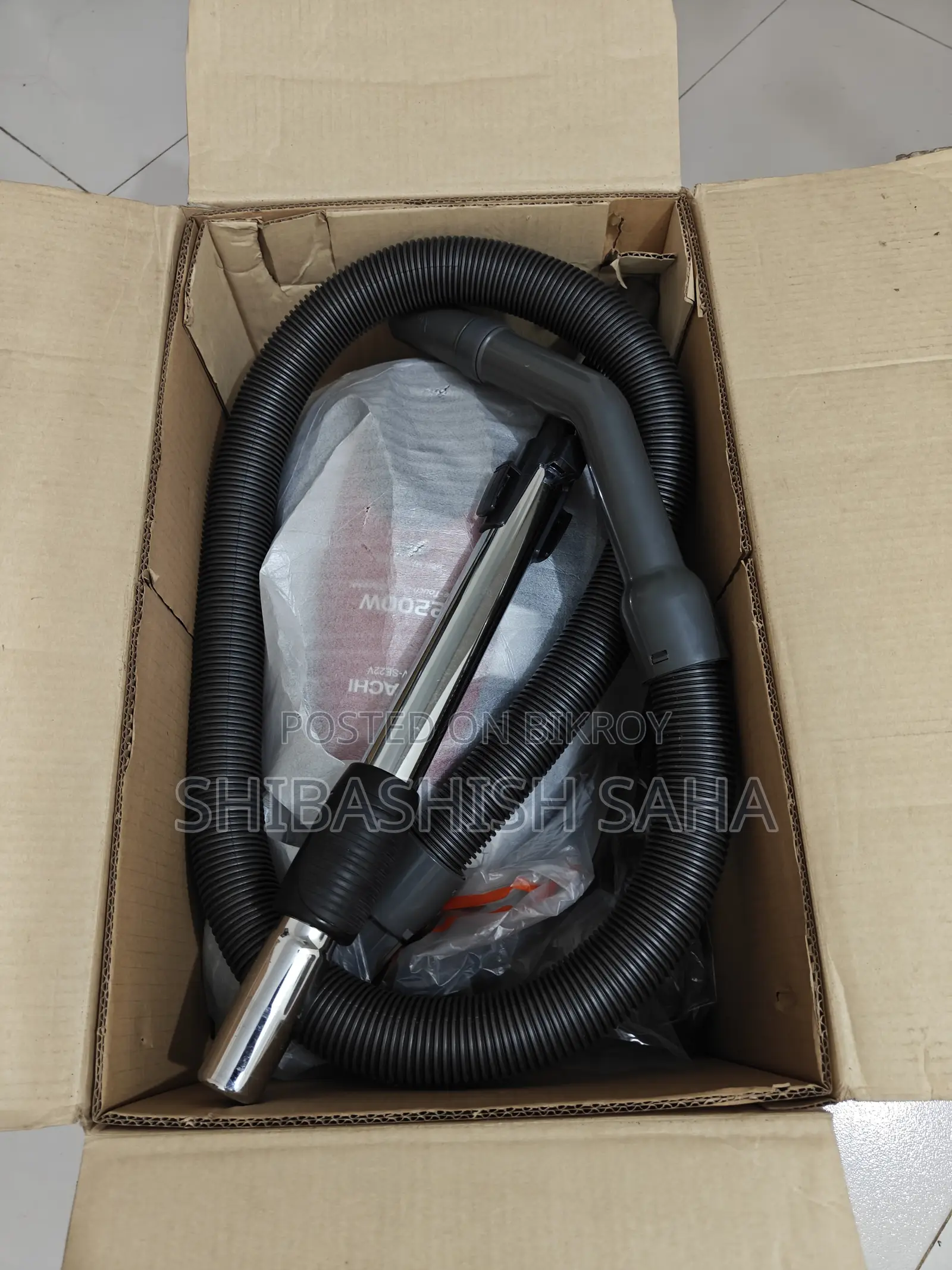 Hitachi 2200w High Power Cyclonic Vacuum Cleaner (Cv-Se22v)