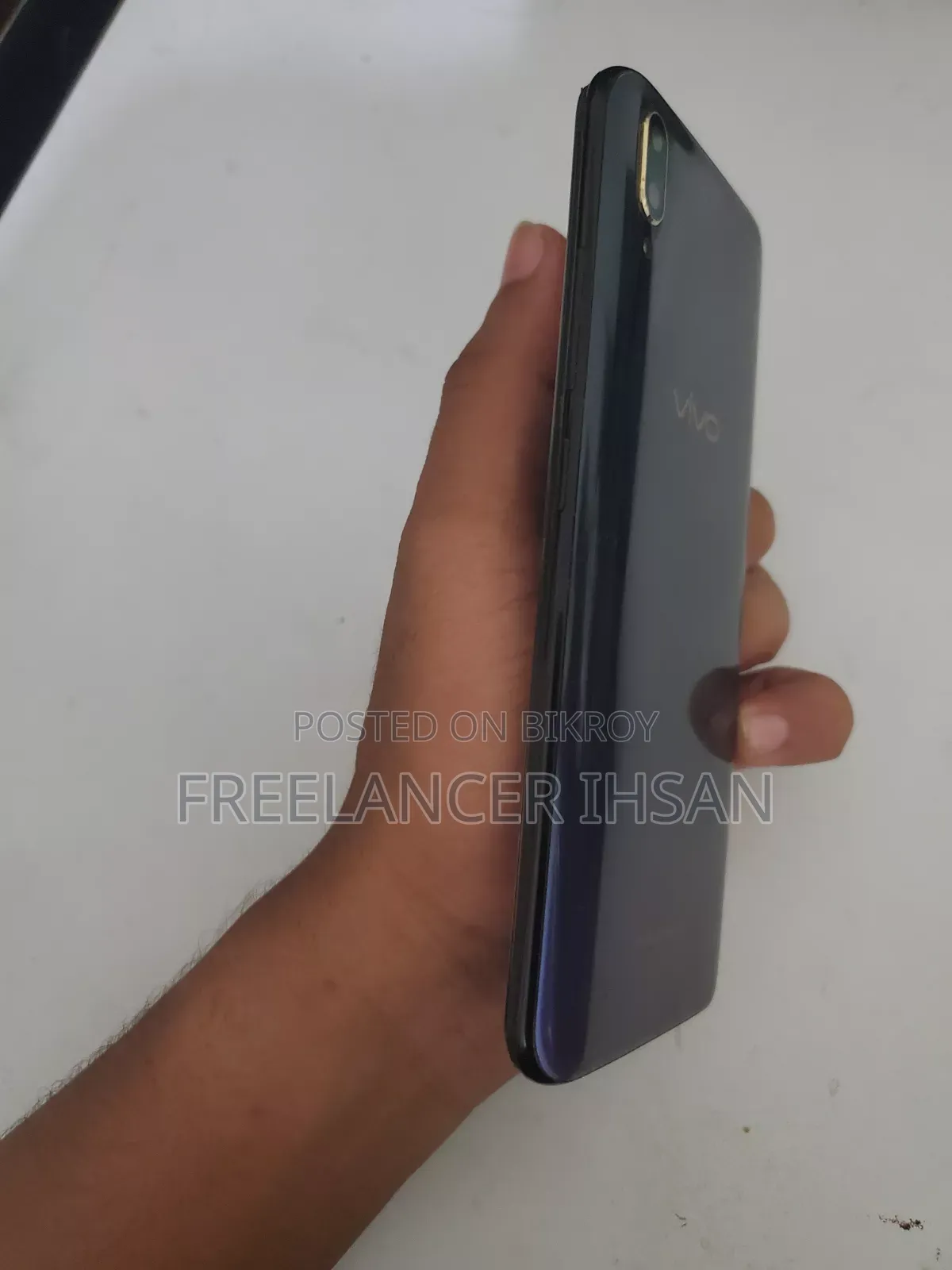 Vivo 64 GB Blue