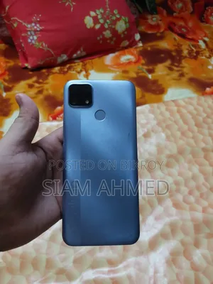 Realme 4 GB Gray