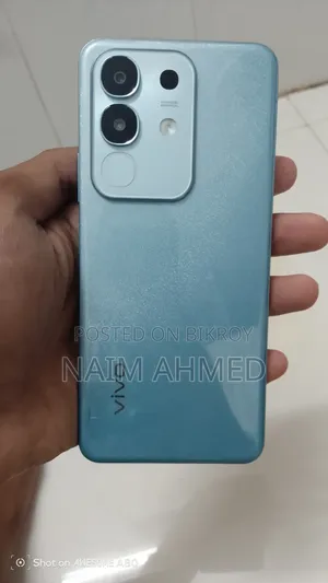 Vivo iQOO Z10x 128 GB Blue