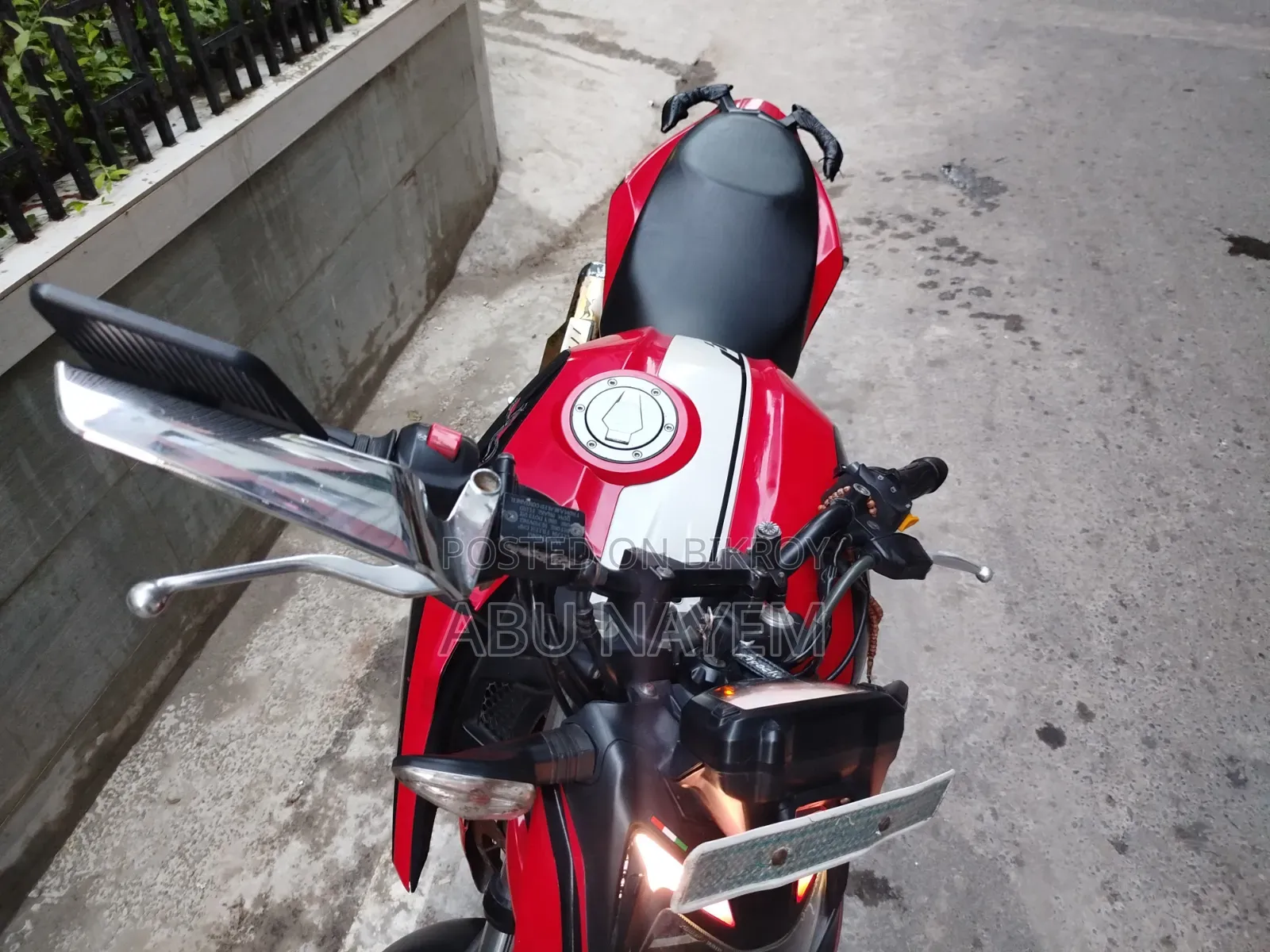 TVS Apache 160 4V 2020 Red