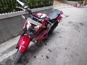TVS Apache 160 4V 2020 Red